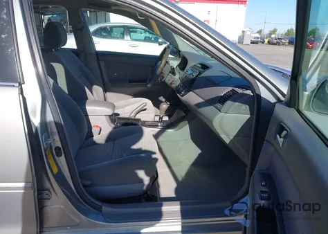 2005 Toyota Camry Le from USA, damaged, VIN 4T1BE30K65U543152